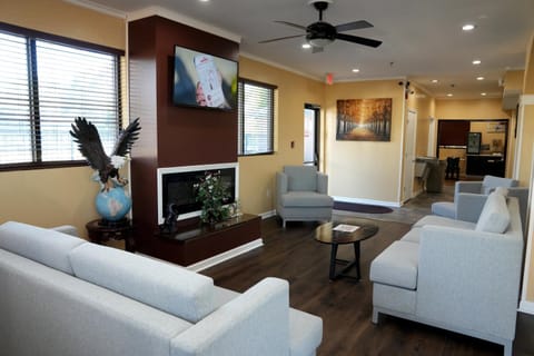 Baymont by Wyndham Manning Motel in Lake Marion