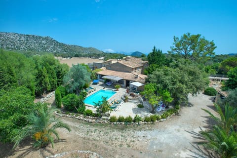 Property building, Swimming pool, Breakfast