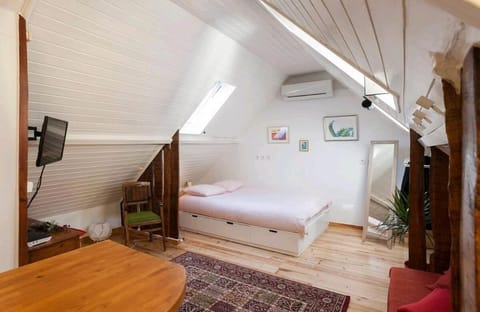 Living room, Bedroom