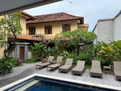 Garden, Swimming pool, Swimming pool
