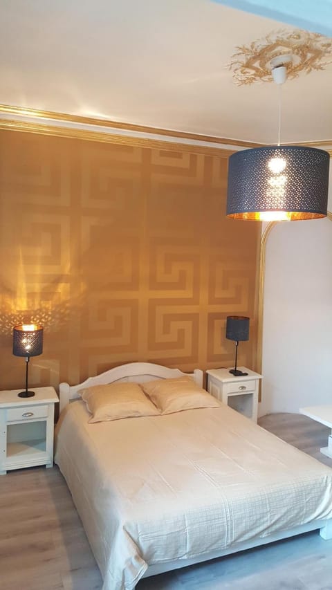 Luxury Suite lilas 3 Apartment in Dijon