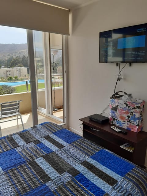 TV and multimedia, Photo of the whole room, Swimming pool