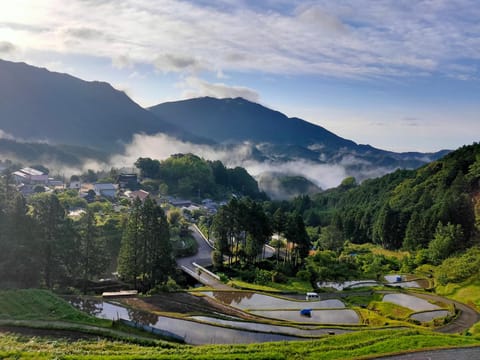 Neighbourhood, Natural landscape, Mountain view