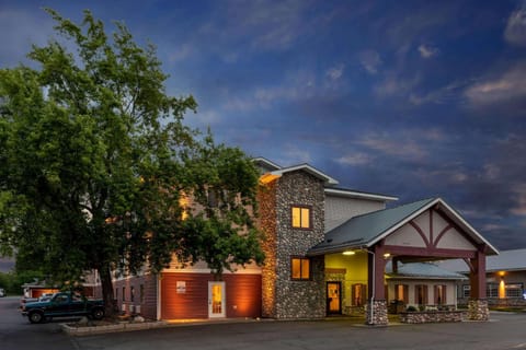 Property building, On site