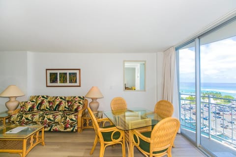 Ilikai Marina 1684 House in Honolulu