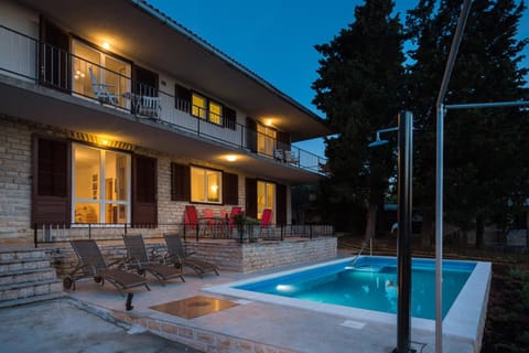 Balcony/Terrace, Swimming pool