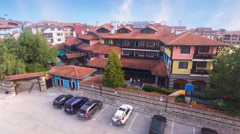 Property building, Day, Bird's eye view, Street view
