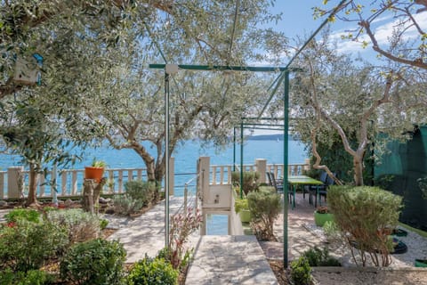 Garden, Seating area, Sea view