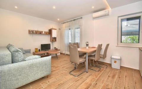 Enjoy a cozy apartment in Slatine 65 m² with terrace Apartment in Šibenik-Knin County, Croatia