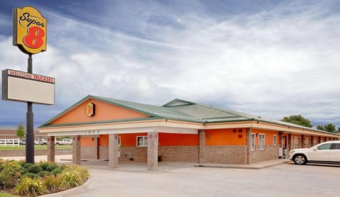 Property building, Day, On site, Time of day