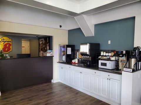 Coffee/tea facilities, Lobby or reception, Breakfast, minibar