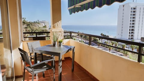 Balcony/Terrace, Beach, Sea view, Street view