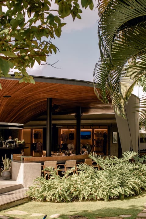 Restaurant/places to eat, Restaurant/places to eat