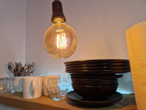 Restaurant/places to eat, kitchen