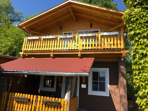 Property building, Balcony/Terrace