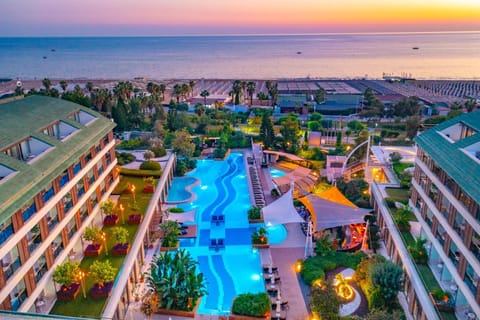 Property building, Natural landscape, Sea view, Swimming pool, Sunset