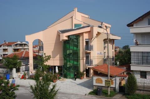Property building, Facade/entrance, Neighbourhood