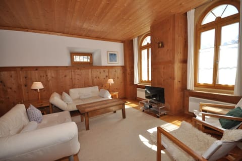 Chasa Schucany Apartment in Canton of Grisons