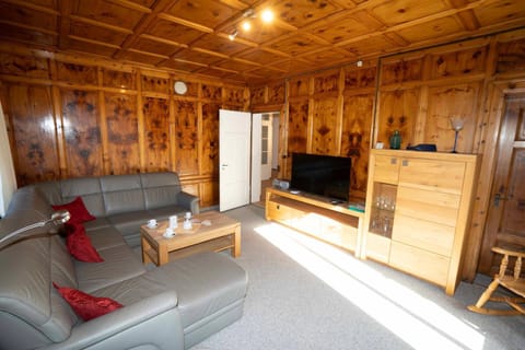 Villa Hartenfels 2 Apartment in Canton of Grisons