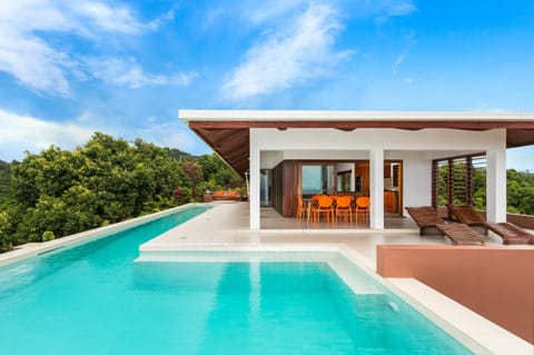 Property building, Day, Winter, On site, Swimming pool, Swimming pool