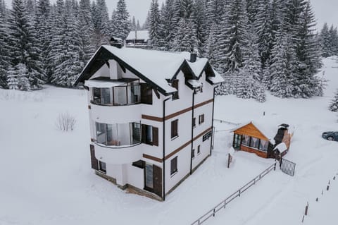 Property building, Winter