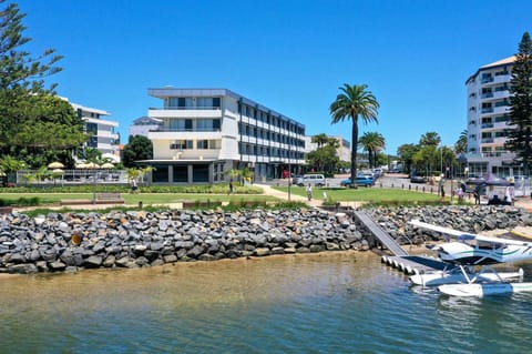 Property building, Natural landscape, River view, Location