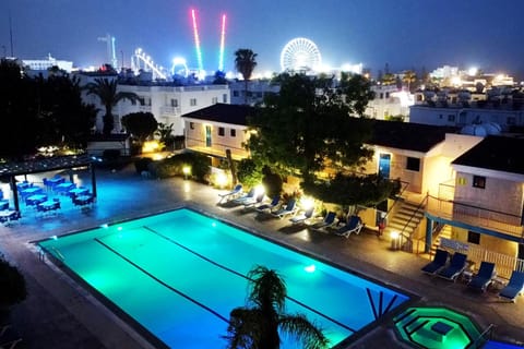 Property building, Night, City view, Pool view, Swimming pool, sunbed