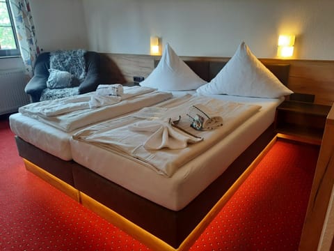 Hotel Haus Krone Hotel in Saarland, 66, Germany
