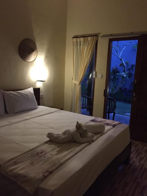 Bathroom, Balcony/Terrace, Living room, Bedroom