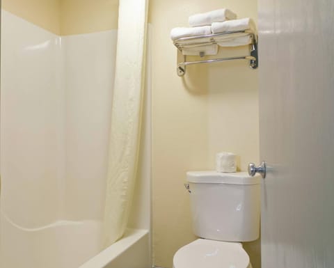 Super 8 by Wyndham Rockford I-90 Casino District Hotel in Cherry Valley