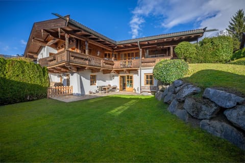 Property building, Day, Garden, Garden view