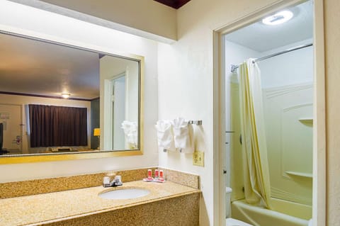 Bathroom, Photo of the whole room, On site