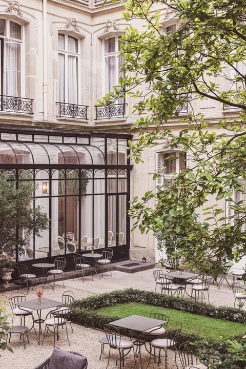 Restaurant/places to eat, Garden, Garden view