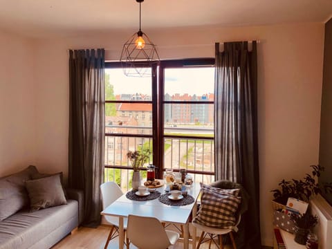 Living room, City view, Landmark view