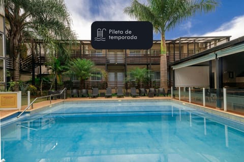 Property building, Day, Pool view, Swimming pool