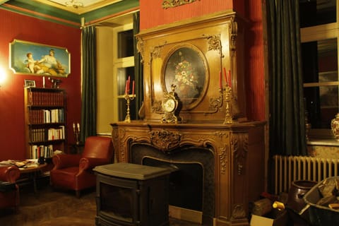 Lounge or bar, Decorative detail