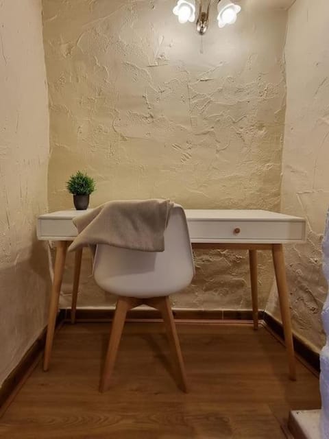 Cosy Cottage in Edern, Morfa Nefyn, Golf, Near Ty Coch House in Wales