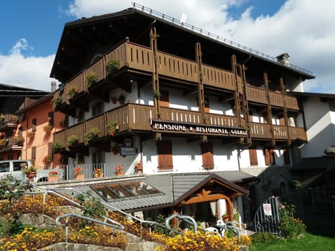 Facade/entrance, Spring, Summer, Garden, Garden view