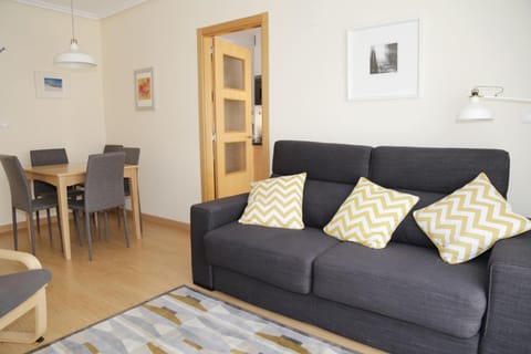 Quiet, Modern Apartment Apartment in Alicante