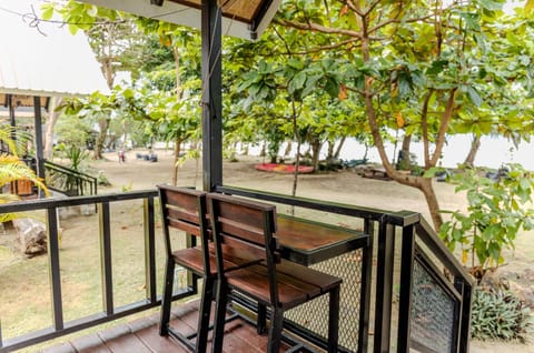 Sunrise House Bed and Breakfast in Krabi Changwat