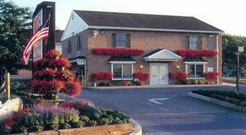 Facade/entrance, Facade/entrance