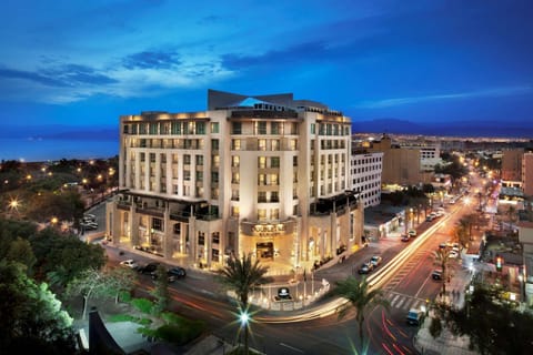 Property building, Bird's eye view, City view, Street view, Location, Parking