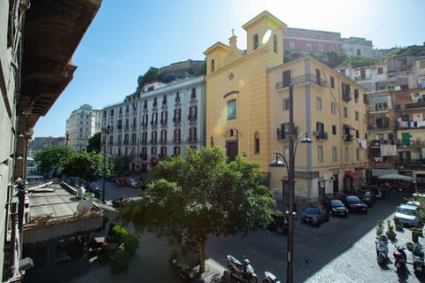 La Corte dei Borboni by Dimorra Apartment in Naples