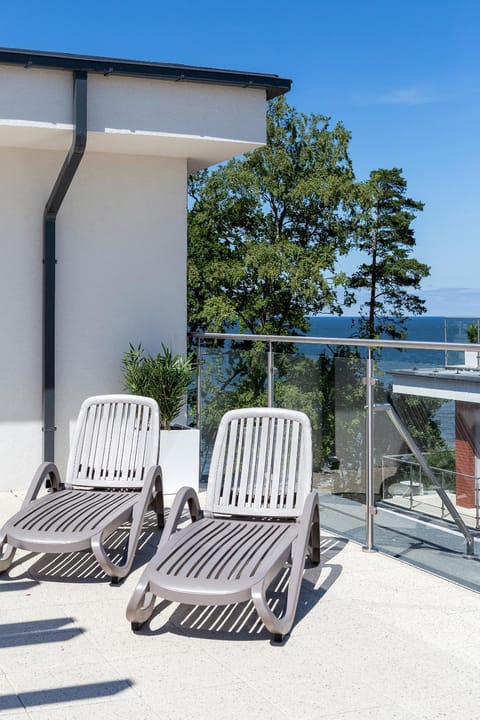 Apartament Klifowa z widokiem na morze i basenem Apartment in West Pomeranian Voivodeship, Poland