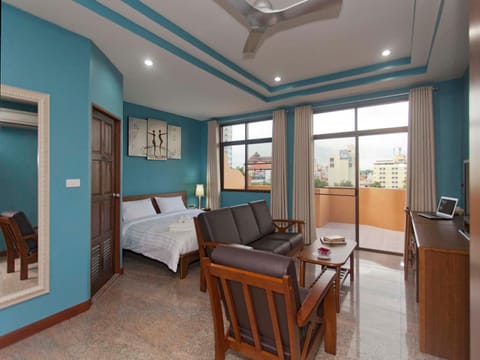 Photo of the whole room