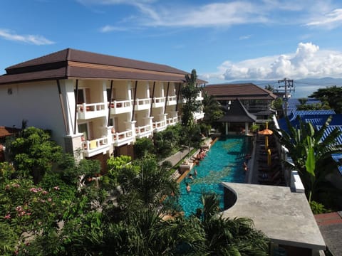 Facade/entrance, Swimming pool, Swimming pool
