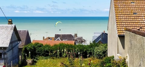 Nearby landmark, Sea view