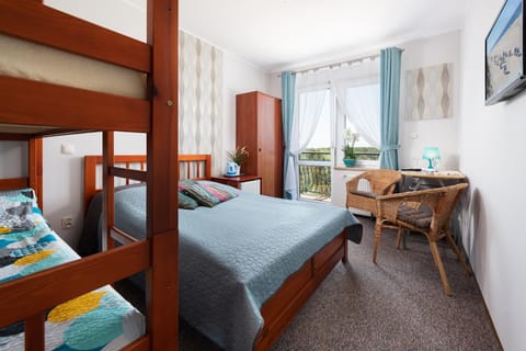 Photo of the whole room, Bedroom, bunk bed