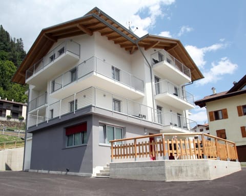 Property building, Spring