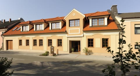 Property building, Day